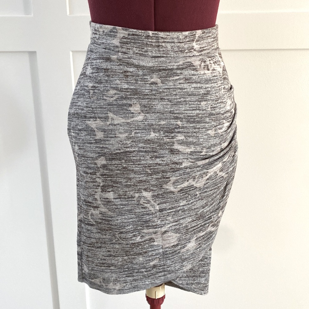 Aritzia Wilfred Free Tyra Skirt Size XS